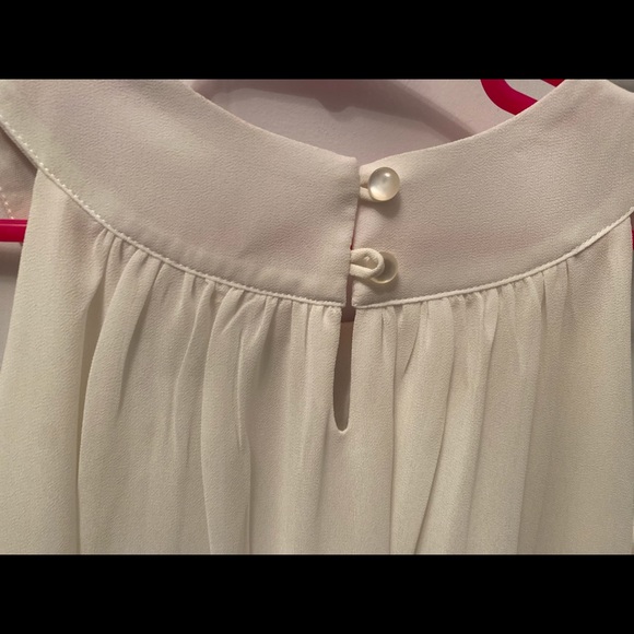 Little Girls Dress.  Never worn. Cream. - Picture 4 of 11